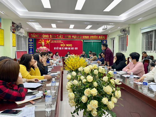 Trường tiểu học Gia Thượng tổ chức buổi họp phụ huynh học sinh cuối học kỳ I năm học 2022 - 2023