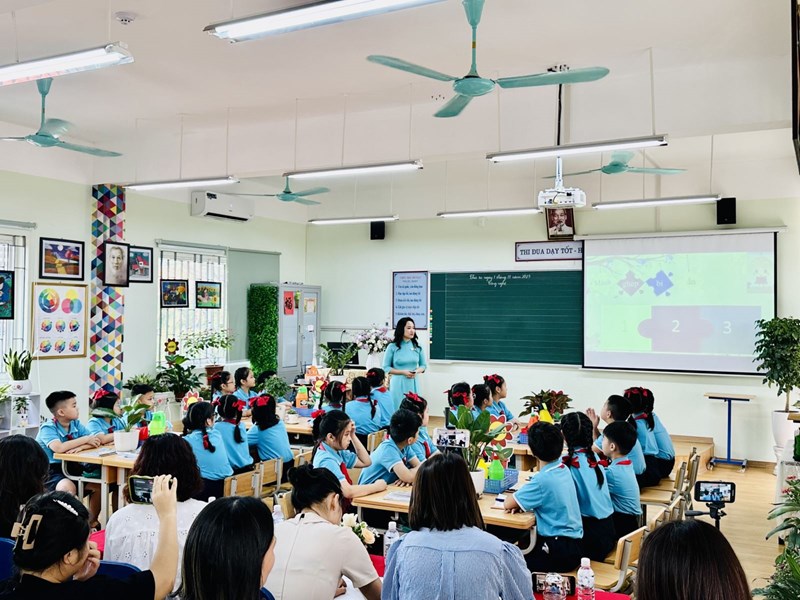 Trường Tiểu học Gia Thượng tổ chức thành công chuyên đề cấp Quận - Môn Công nghệ lớp 4 theo chương trình GDPT  2018