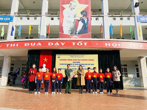 Hoạt động kỉ niệm 78 năm ngày thành lập Quân đội nhân dân Việt Nam 50 năm chiến thắng “Hà Nội – Điện Biên Phủ trên không”