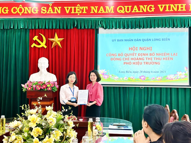 Hội nghị Công bố quyết định bổ nhiệm lại Phó Hiệu trưởng  cho đồng chí Hoàng Thị Thu Hiền