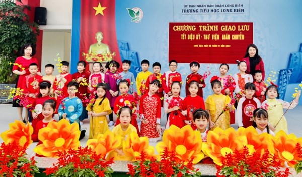 Trường Tiểu học Long Biên tổ chức các hoạt động mừng Đảng, mừng Xuân Qúy Mão 2023