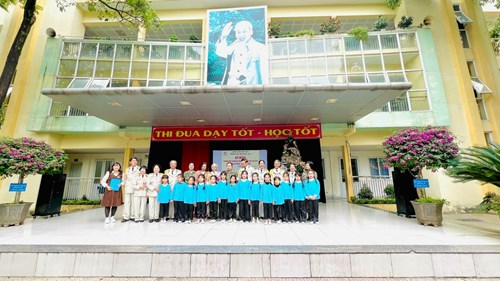 Trường Tiểu học Ngọc Lâm với hoạt động giáo dục truyền thống tháng 12