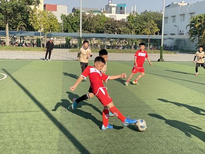 FC Tiểu học Ngọc Thụy danh chiến thắng trong trận đầu ra quân