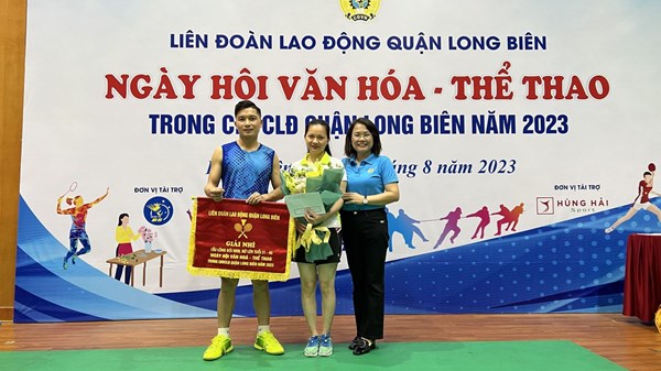 Trường Tiểu học Ngọc Thụy đạt Giải Nhì môn Cầu lông tại Ngày hội văn hóa thể thao trong CNVCLĐ quận Long Biên 