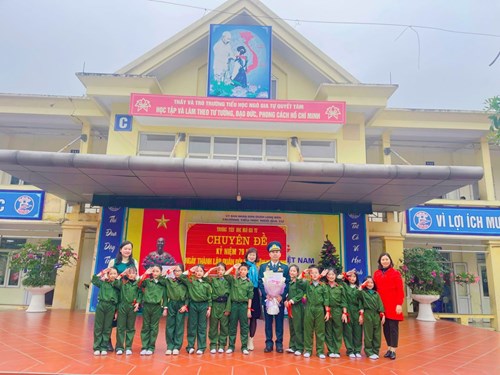 Trường Tiểu học Ngô Gia Tự tổ chức Chuyên đề kỷ niệm 79 năm Ngày thành lập Quân đội Nhân dân Việt Nam (22/12/1944 - 22/12/2023)