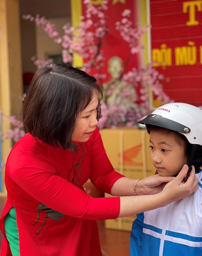 Cô giáo Nguyễn Minh Tâm - Ngọn nến thắp sáng dẫn lối đồng nghiệp trẻ