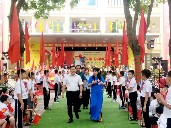 Trường Tiểu học Sài Đồng tưng bừng trong Lễ khai giảng năm học mới 2023 - 2024