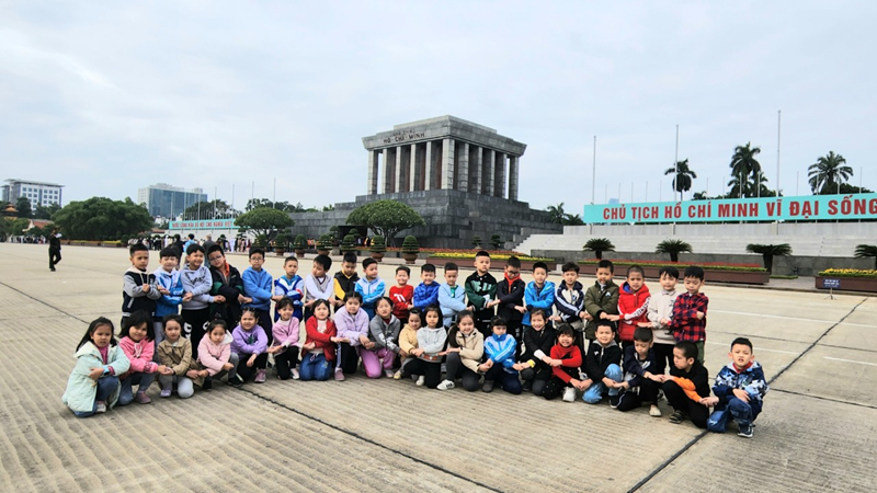 Học sinh khối 2 trường Tiểu học Thạch Bàn A đã có chuyến tham quan trải nghiệm đầy bổ ích và lí thú.