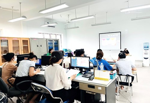 Trường tiểu học Thạch Bàn A tham gia tập huấn giới thiệu sách giáo khoa lớp 4 năm học 2023 – 2024
