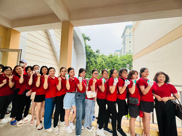 Cán bộ, giáo viên, nhân viên trường TH Thạch Bàn A  tích cực tham gia Ngày hội văn hóa thể thao  quận Long Biên năm 2023