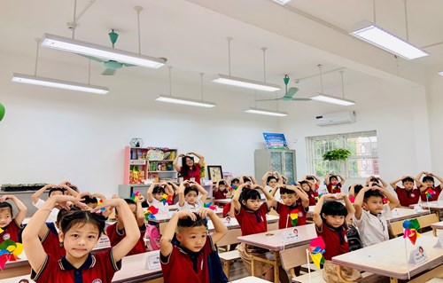 Trường Tiểu học Thạch Bàn A chào mừng học sinh  khối 2, 3, 4, 5 tựu trường, bắt đầu cho năm học 2023-2024