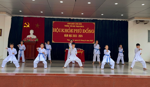 Hội khỏe Phù Đổng năm học 2023 – 2024 tại trường Tiểu học Thạch Bàn B.