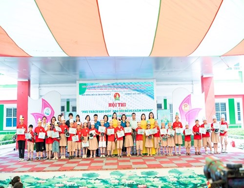 Liên đội trường tiểu học thanh am tổ chức các hoạt động chào mừng ngày thành lập đội tntp hồ chí minh 	