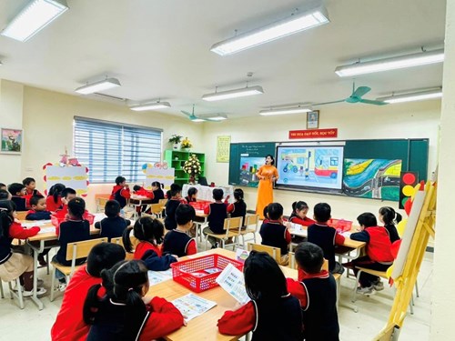 Cô giáo tạ thị hồng nhung tham dự hội thi gv dạy giỏi cấp quận - năm học 2022 - 2023