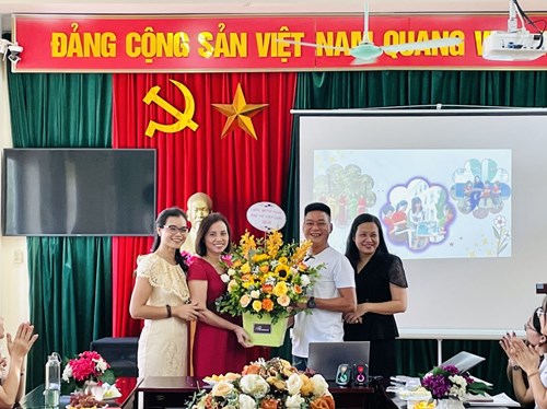 Hoạt động chào mừng Ngày Phụ nữ Việt Nam 20/10/2023 tại công đoàn trường Tiểu học Thượng Thanh