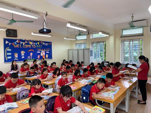 Giáo viên tổ 4 trường Tiểu học Thượng Thanh với công tác tổ chức chuyên đề đổi mới Phương pháp – Kĩ thuật dạy học đáp ứng chương trình GDPT 2018