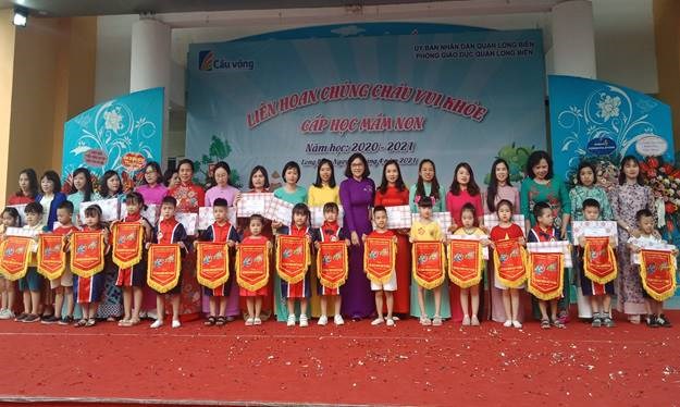 Trường mầm non Ánh Sao tham gia “Liên hoan chúng cháu vui khỏe cấp học mầm non Quận Long Biên” năm học 2020-2021