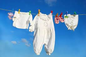 Giặt và bảo quản quần áo của trẻ