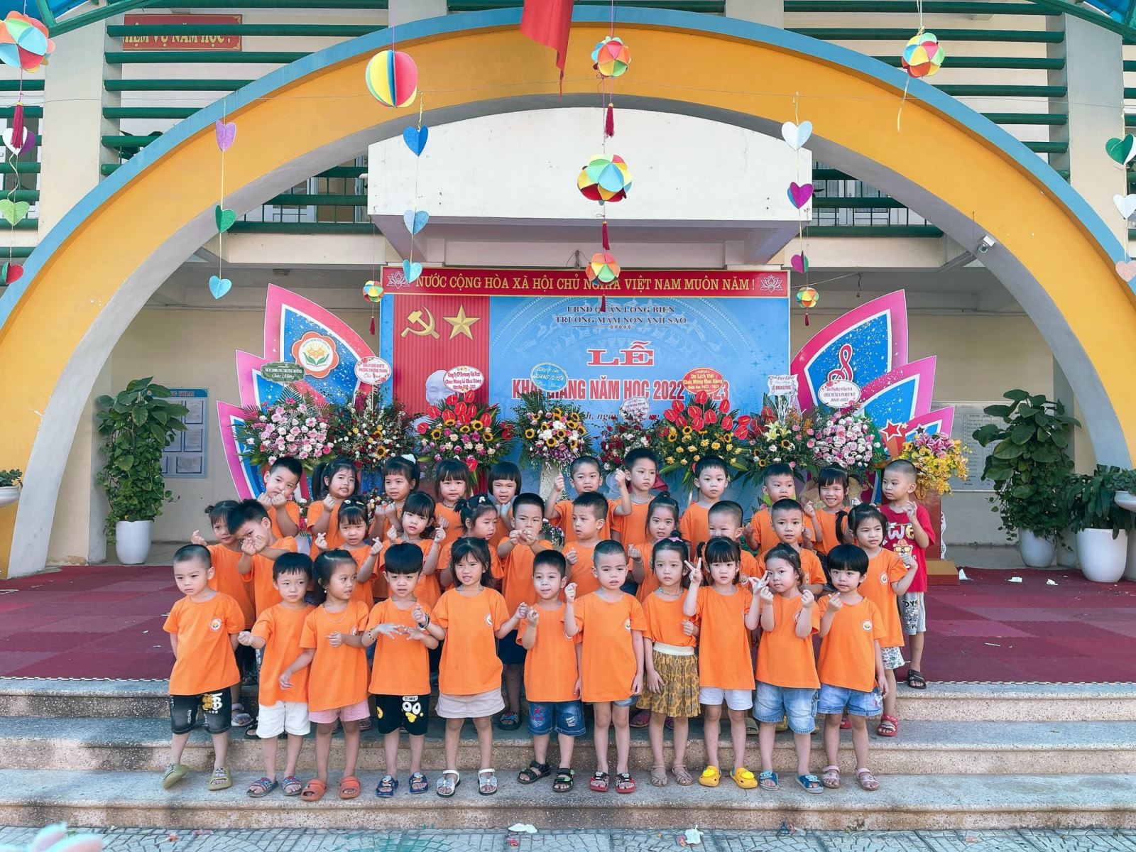 Các bé lớp MGN B1 trong ngày khai giảng năm học mới 2022 - 2023
