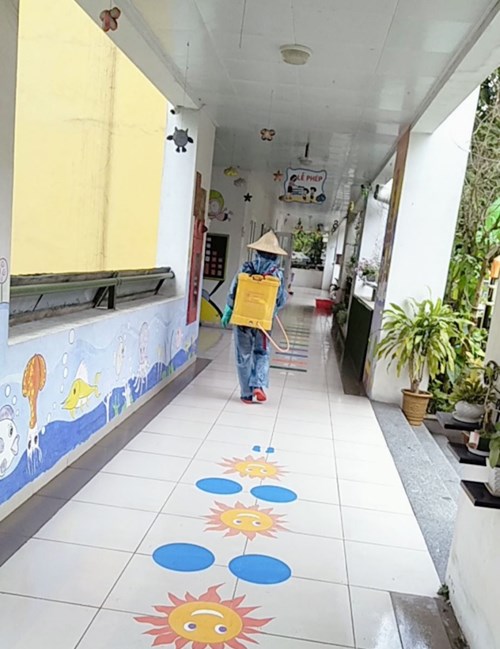  Trường mầm non Bắc Biên tổ chức chiến dịch tổng vệ sinh môi trường phòng chống dịch sốt xuất huyết
