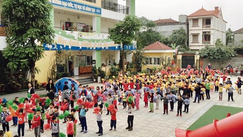 Cùng các bé trường mầm non Bắc Biên mừng chiến thắng của đội tuyển U23 Việt Nam