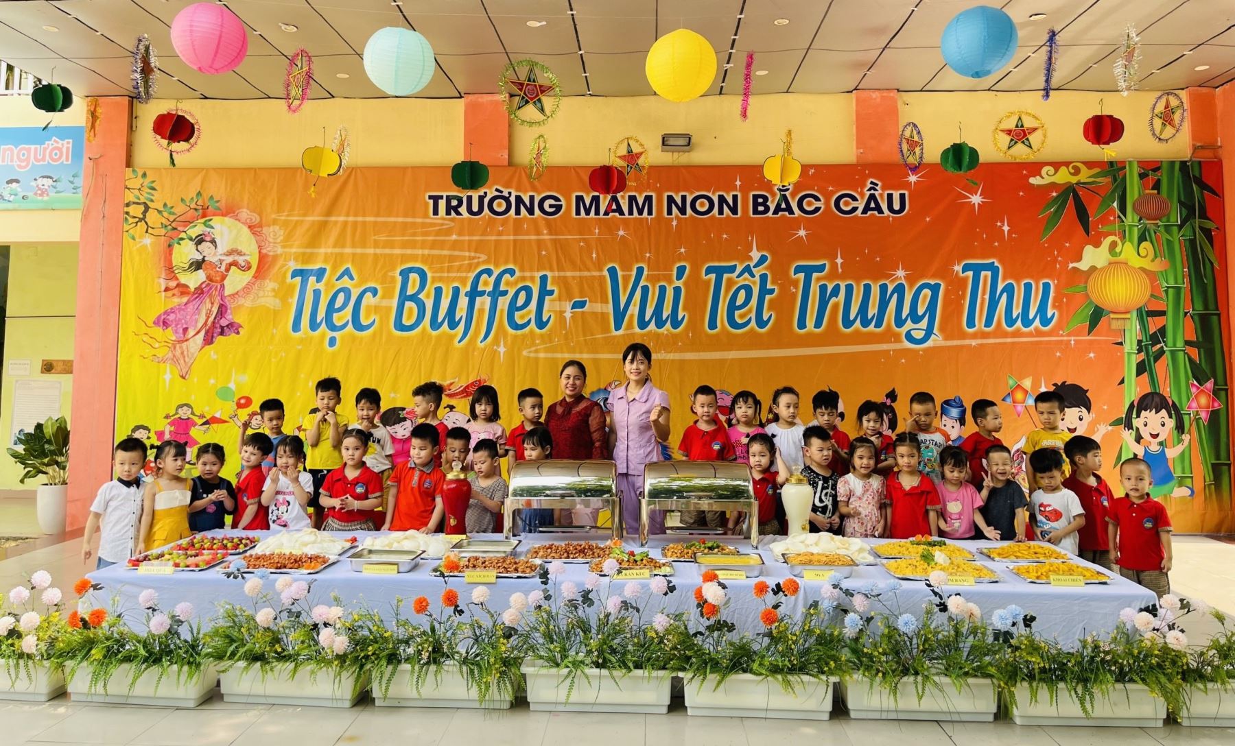 Tiệc buffet cho các bé trường mầm non Bắc Cầu - Lớp MGN B1