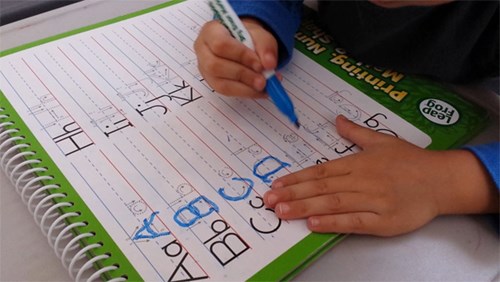Cách dạy trẻ 5 tuổi học chữ