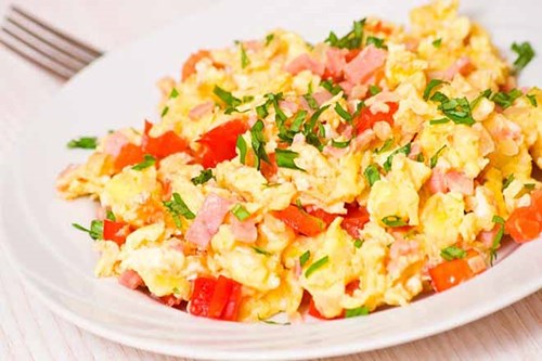 Món: Trứng bác rau củ