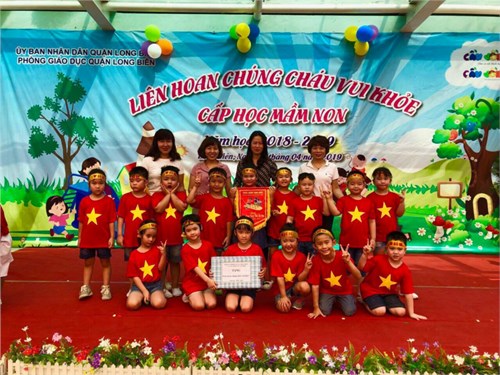 Trường mầm non Bồ Đề tham gia Liên hoan “Chúng cháu vui khỏe” cấp học mầm non Quận Long Biên năm học 2018 – 2019 được tổ chức tại trường mầm non Gia Thụy.