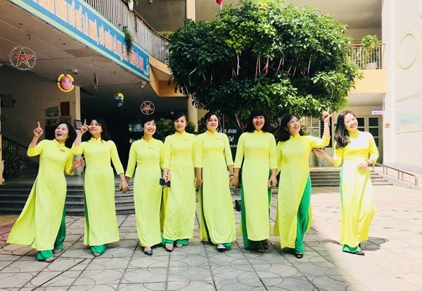 Công đoàn trường mầm non Bồ Đề hưởng ứng tuần lễ  Duyên dáng áo dài Việt Nam 