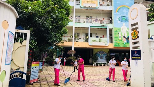 Trường mầm non Bồ Đề hưởng ứng chiến dịch tổng vệ sinh môi trường diệt bọ gậy đợt 2 năm 2021