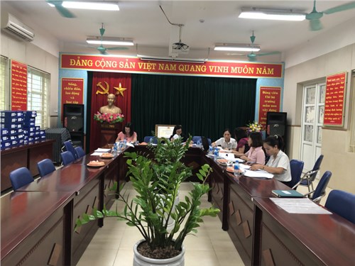 Trường mầm non Bồ Đề đón đoàn Phòng GD&ĐT quận Long Biên kiểm tra công tác tự đánh giá năm học 2018 - 2019.

