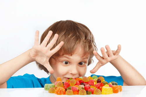 KẸO DẺO VITAMIN CHO BÉ: LIỆU CÓ LỢI BẤT CẬP HẠI? Kẹo dẻo vitamin cho bé liệu có lợi bất cập hại