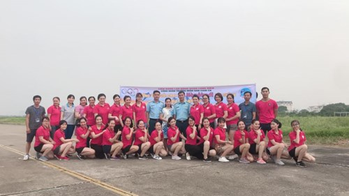 Trường mầm non Chim Én tổ chức   Giải chạy báo Hà Nội mới vì hòa bình lần thứ 46 
