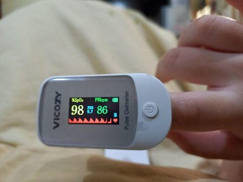 Bác sĩ hướng dẫn cách đếm nhịp thở cho trẻ là F0 khi không đo được chỉ số SpO2