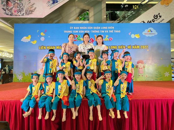 Trường Mầm non Cự Khối tham gia biểu diễn văn nghệ tại Chung khảo Liên hoan Múa hát tập thể thiếu nhi Quận Long Biên – hè năm 2022