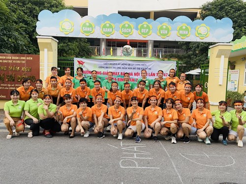 Công đoàn trường Mầm non Đô thị Sài Đồng tham gia giải chạy báo Hà Nội mới lần thứ 47 vì hòa bình năm 2022