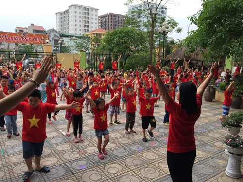 Flashmob  Viêt Nam ơi  - Thể dục sáng thứ 2 hàng tuần