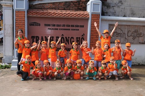 Chuyến tham quan và trải nghiệm đầy thú vị của các bé tại làng tranh dân gian Đông Hồ