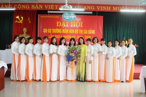 Chi bộ trường MNĐT Sài Đồng tổ chức Đại hội Chi bộ nhiệm kỳ 2017- 2020