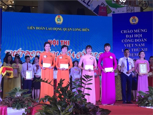 Tưng bừng hội thi: “Nét đẹp văn hóa công sở” trong CNVCLĐ quận Long Biên