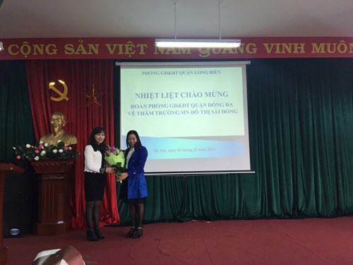 Trường MN Đô thị Sài Đồng hân hoan chào đón các đồng chí lãnh đạo, giáo viên cốt cán các trường mầm non Quận Đống Đa về thăm trường
