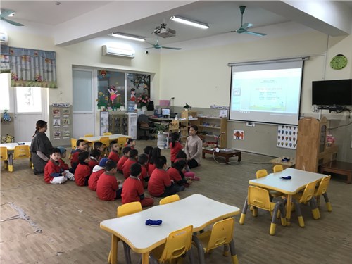 Trường mầm non Đô thị Việt Hưng tổ chức kiến tập các tiết tham gia Hội thi: “Giáo viên dạy giỏi cấp Quận năm học 2017 – 2018”