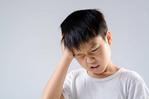 Chín dấu hiệu trẻ đang bị căng thẳng cha mẹ không nên bỏ qua
