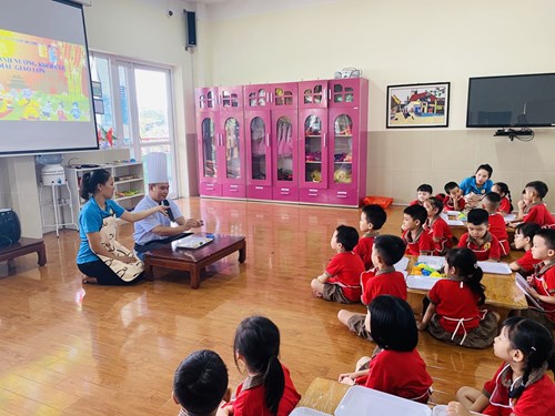 Buổi tổng kết “Dự án bánh nướng” đầy hứng thú của các bạn nhỏ khối Mẫu giáo lớn Trường Mầm non Đô thị Việt Hưng