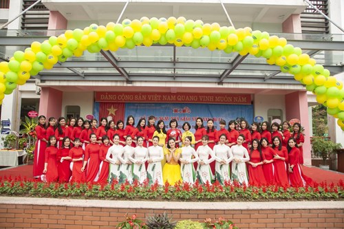 Trường mầm non Đô thị Việt Hưng tổ chức Lễ kỷ niệm ngày nhà giáo Việt Nam 20/11 và đón nhận Bằng khen của UBND Thành phố Hà Nội