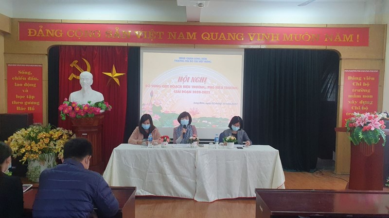 Trường Mầm non Đô Thị Việt Hưng tổ chức Hội nghị tập thể chi bộ, giáo viên nhân viên thực hiện rà soát, bổ sung quy hoạch Hiệu trưởng, phó hiệu trưởng giai đoạn 2020 – 2025