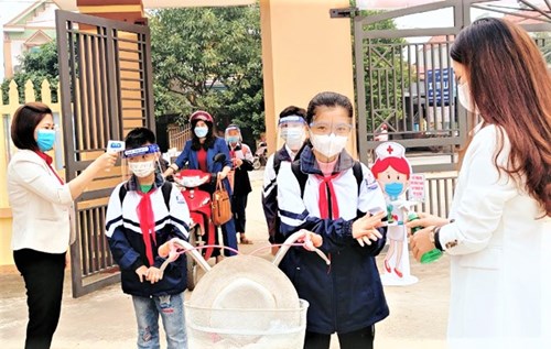 Chính phủ yêu cầu sớm có kế hoạch mở cửa lại trường học gắn với bảo đảm an toàn dịch bệnh