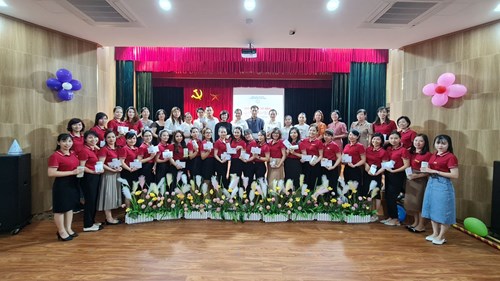 Trường mầm non Đô Thị Việt Hưng tổ chức Lễ mít tinh kỷ niệm 92 năm ngày thành lập Hội Liên Hiệp Phụ Nữ Việt Nam 20/10/1930-20/10/2022