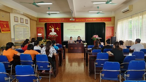 Chi bộ trường mầm non Đô thị Việt Hưng tổ chức sinh hoạt chuyên đề quý II năm 2022